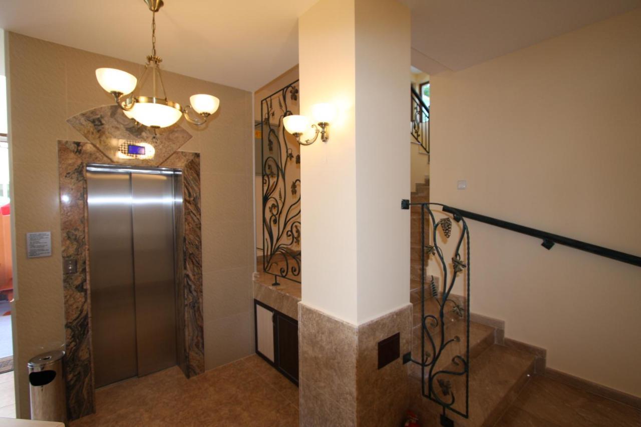 Family Hotel Deykin 써니비치 외부 사진