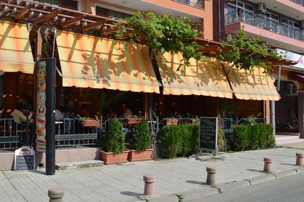 Family Hotel Deykin 써니비치 외부 사진
