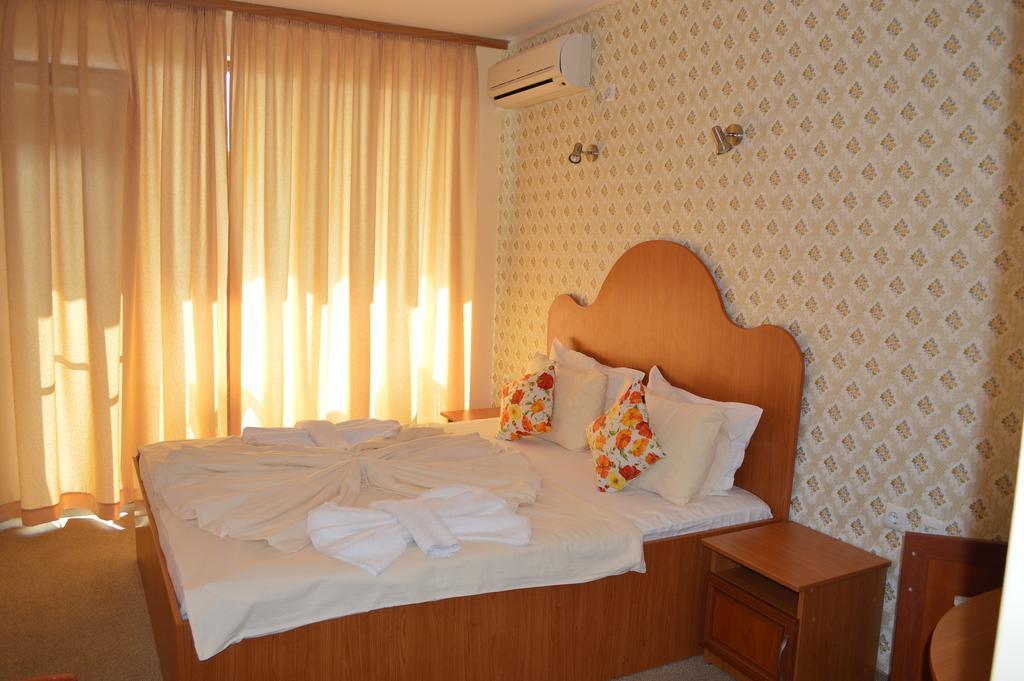 Family Hotel Deykin 써니비치 외부 사진