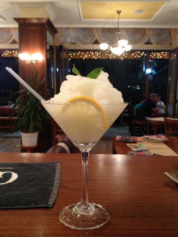 Family Hotel Deykin 써니비치 외부 사진
