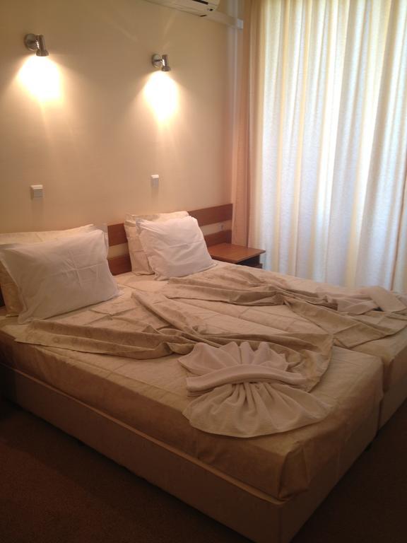 Family Hotel Deykin 써니비치 외부 사진